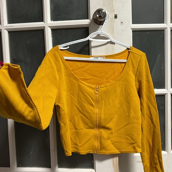 NWOT BB Dakota Steve Madden Yellow Zip up crop top 💛 - Picture 2 of 7